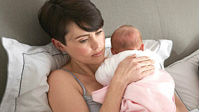 اكتئاب ما بعد الولادة... ما هو وأعراضه وطرق الوقاية منه وعلاجه؟