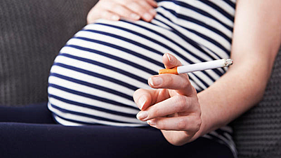 لماذا يكون التدخين أثناء الحمل ضاراً بالطفل