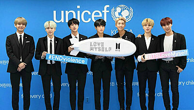 الأمم المتحدة تتقرب من الشباب عن طريق فرقة BTS الكورية