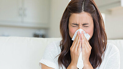 كيف تخفين آثار البرد والإنفلونزا بالمكياج