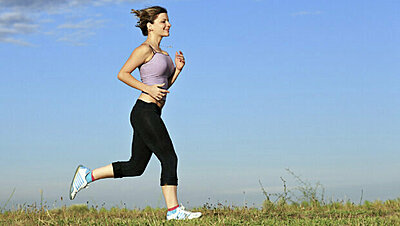 كيف تستطيعين الجري لمسافات طويلة دون الشعور بالتعب؟