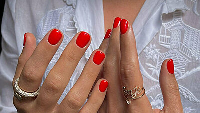 5 Basic Tips and Tricks to Keep Your Nails Looking Healthy