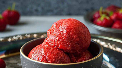 This 2-Ingredient Sorbet Recipe Is a Lifesaver for You and Your Kids in the Summer
