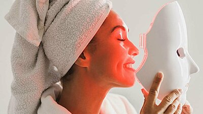Harnessing Light Therapy for Beauty Treatments
