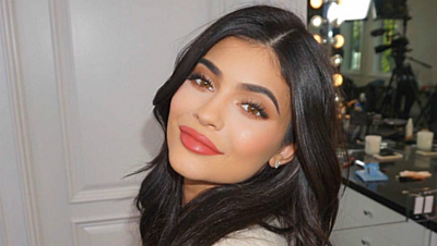Seven Makeup Tricks You Have to Learn, to Perfectly Apply Lipstick Like Celebrities!