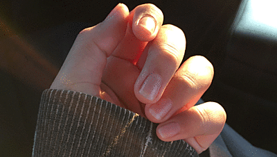 Before Winter Arrives, Learn How to Befriend Your Nails with That Season