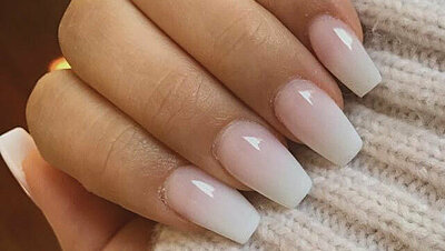 This Easy Technique Will Make You Bestfriends With Ombre Nails This Winter