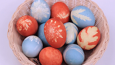 Creative Ideas to Naturally Color and Decorate Your Easter Eggs