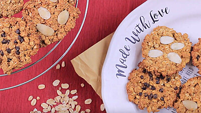 Healthy Oatmeal Cookies That Are Actually Delicious and Anyone Can Make!