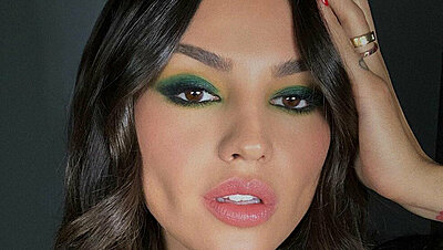Watch How You Can Do These Sexy Colorful Smokey Eye Makeup Looks