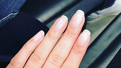 A Guide for the Best Nail Products to Strengthen Weak Damaged Nails