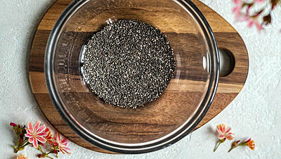 25 Amazing Benefits of Chia Seeds for Your Skin, Body and Hair