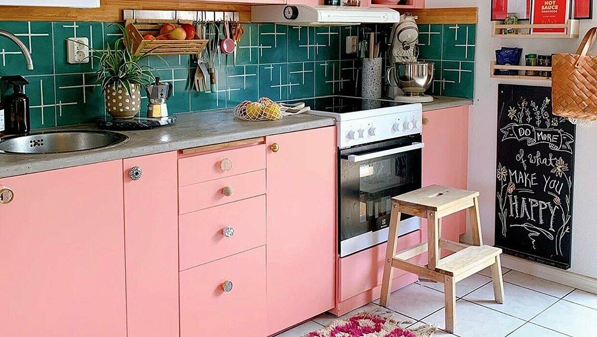 https://api.fustany.com//fustany/article/image_en/2580/large_1200_Fustany-decor-interiors-new-kitchen-essentials-checklistnew-kitchen-essentials-checklist-mainimage.jpg