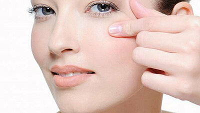 How to Reduce Under Eye Wrinkles