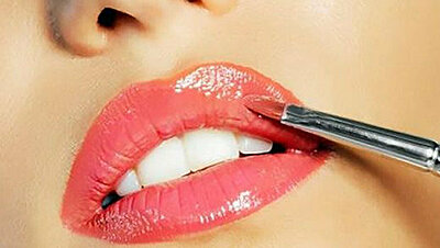 Reasons You Should Use a Lip Brush