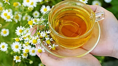 10 Things Chamomile Tea Does to Your Health and Beauty