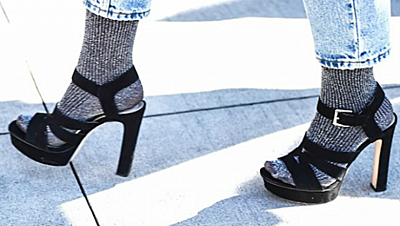 25 Photos to Show You the Cool Way to Wear Socks with Heels