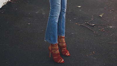 20 Photos to Show You How to Wear Cropped Flared Jeans Like a Fashionista