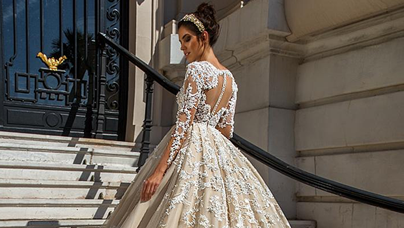You Must See These Cut-out Back Wedding Dresses, Because They Are Bridal Style Goals!