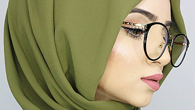 This Blogger Will Show You How to Wrap Your Hijab with Eyeglasses
