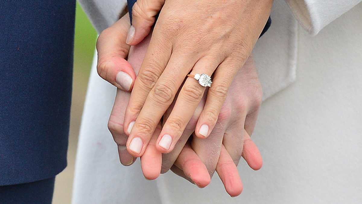 Engagement Nails: 15 Nail Designs to Show Off Your RingHelloGiggles