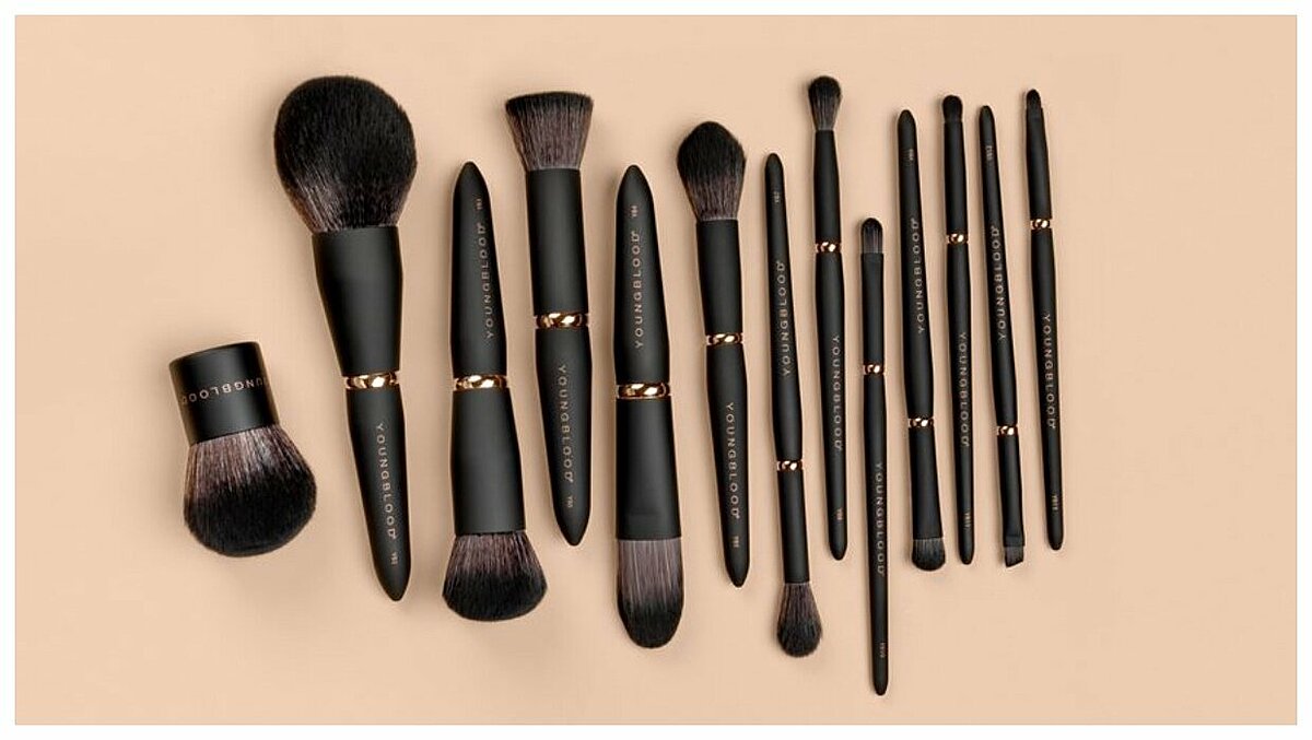 11 Types Of Makeup Brushes And Their Uses