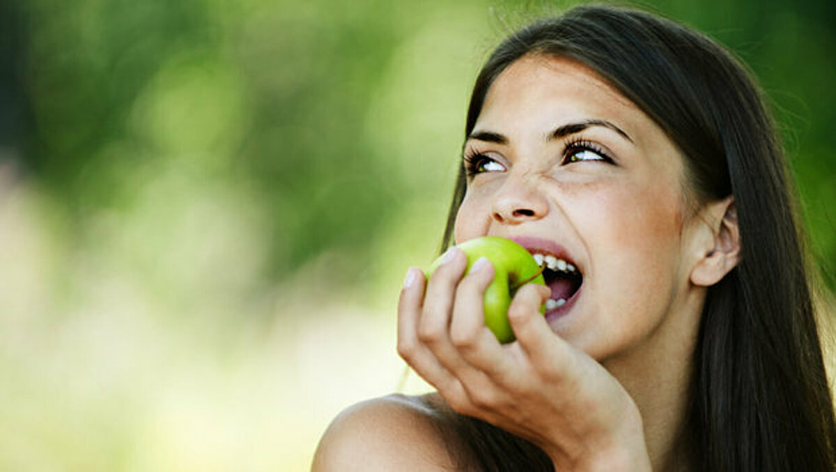 Find The Extraordinary Benefits Of Green Apple For Your Skin