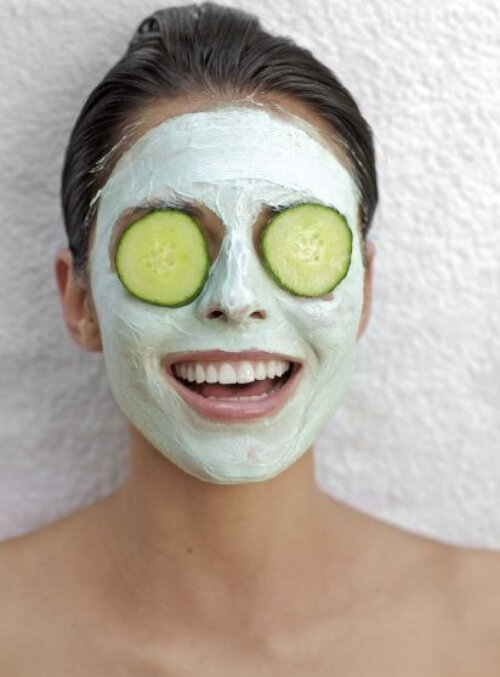 Check out these 10 easy natural homemade eye masks