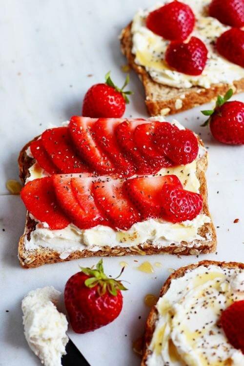 suhoor recipes with toast strawberry