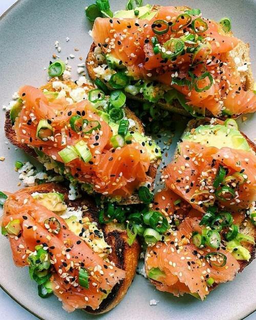 suhoor recipes with toast salmon