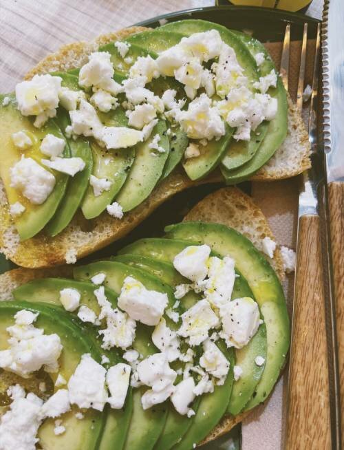 suhoor recipes with toast avocado