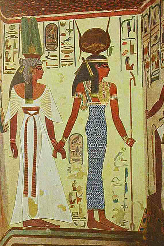 أناقة المرأة عبر العصور: الأزياء في مصر القديمة
