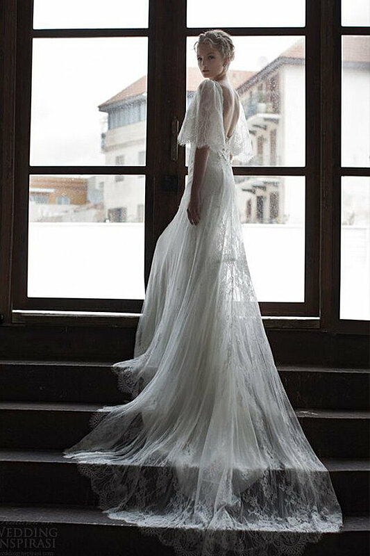 أحدث صيحات موضة عروس 2016: فستان زفاف مزود بكاب