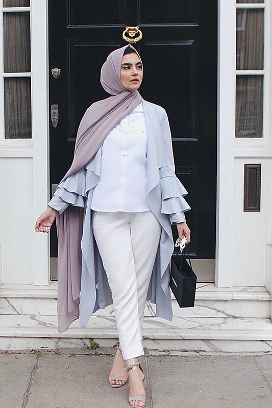 استلهمي إطلالات حجاب رائعة من مدونة الموضة "زارا"