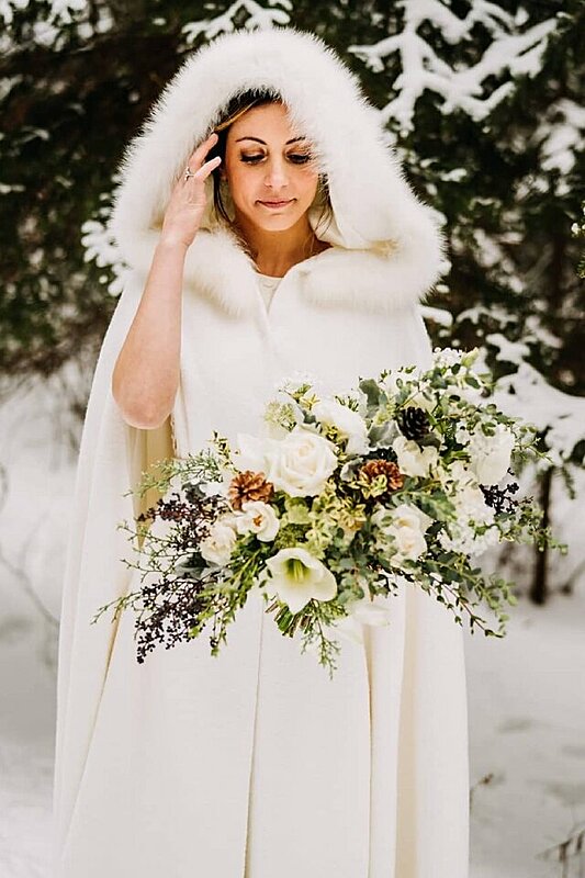لعروس الشتاء: أفكار مميزة لتشعرين بالدفء في حفل زفافك