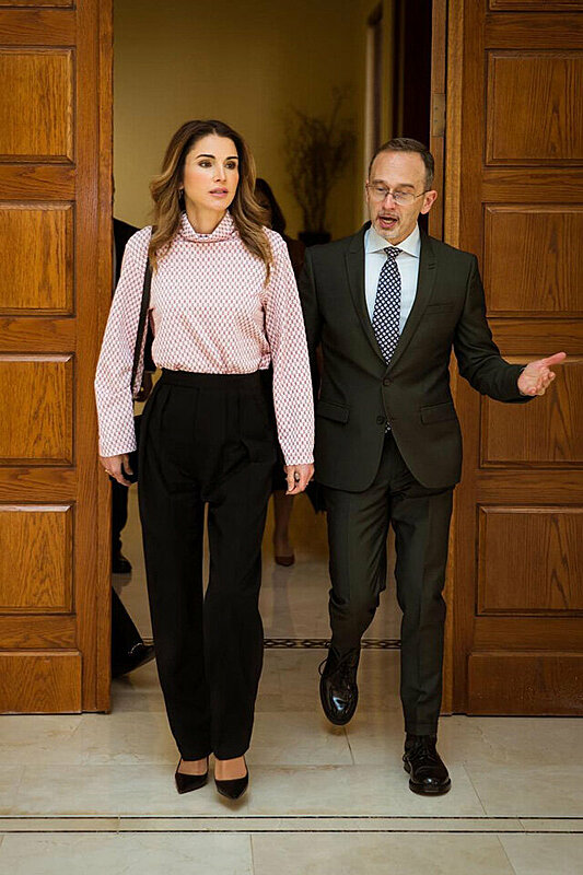 كيف أبهرتنا إطلالات الملكة رانيا الأخيرة بأناقتها وبساطتها المتناهية!