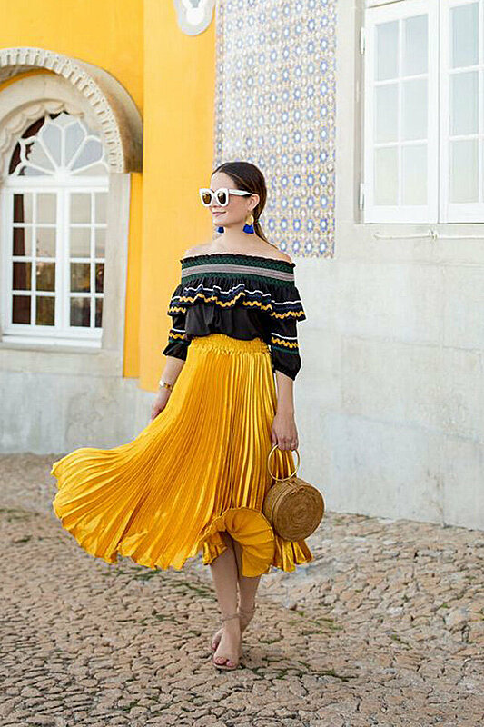 إطلالات جذابة باللون الأصفر ستجعله من أهم ألوان ملابسك الصيفية!