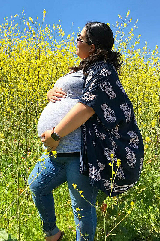 لصاحبات القوام الكيرفي… نصائح للحصول على إطلالة مثالية خلال أشهر الحمل