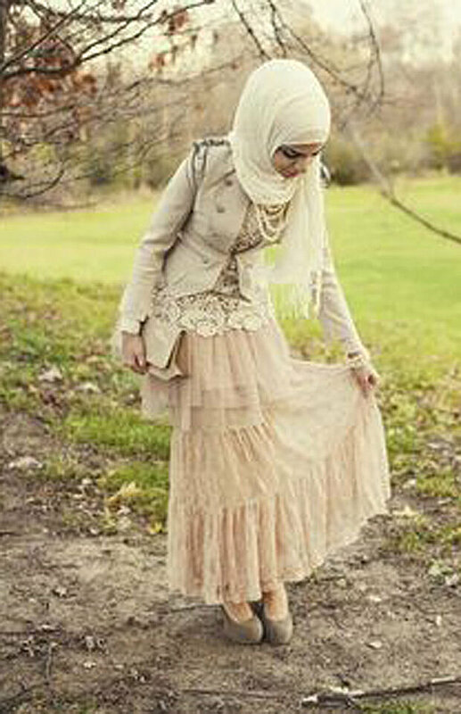 ألوان الباستيل تزين حجابك بإطلالات رائعة