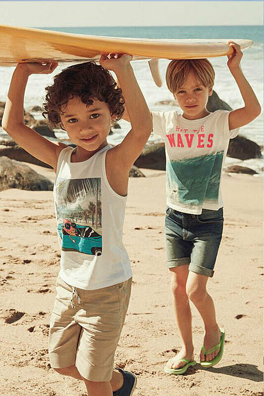 ٢٤ صورة لملابس أطفال أولادي "غير تقليدية" على البحر