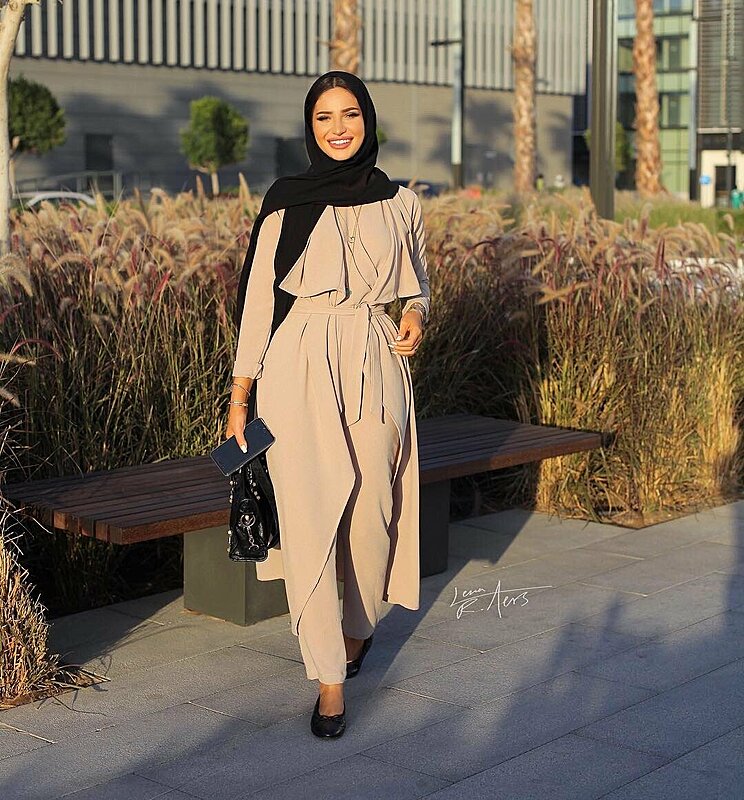 للمحجبات: أجمل أزياء مدونة الموضة فاطمة حسام
