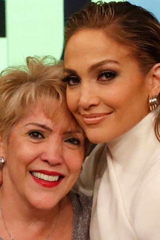 Our Favorite Celebrity Mother Daughter Pictures