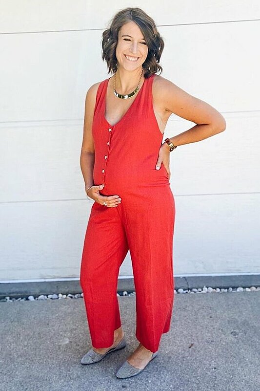 How to Wear Jumpsuits During Pregnancy