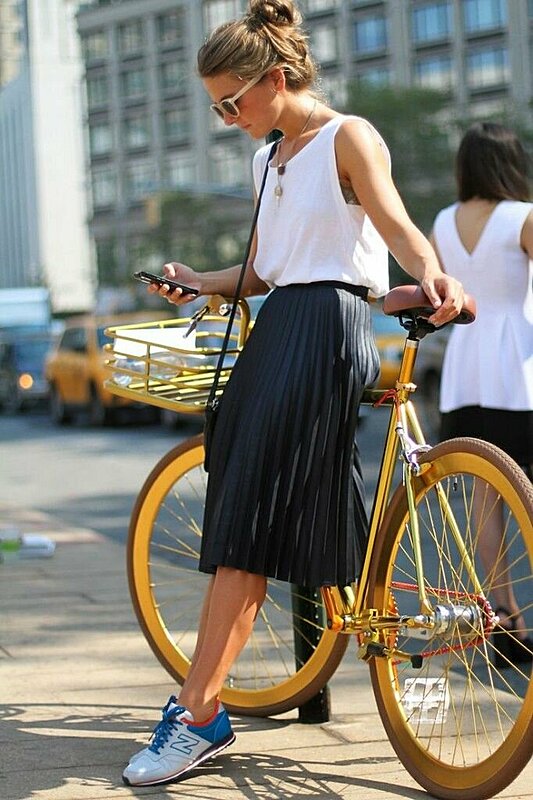 Ideas to Wear Pleated Leather Skirts