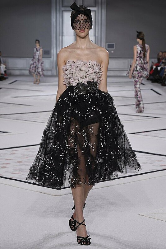 أزياء جيامباتيستا فالي للهوت كوتور ربيع 2015