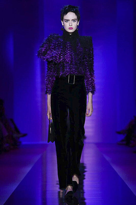 الإثارة والغموض في أزياء جورجيو أرماني هوت كوتور لخريف 2015
