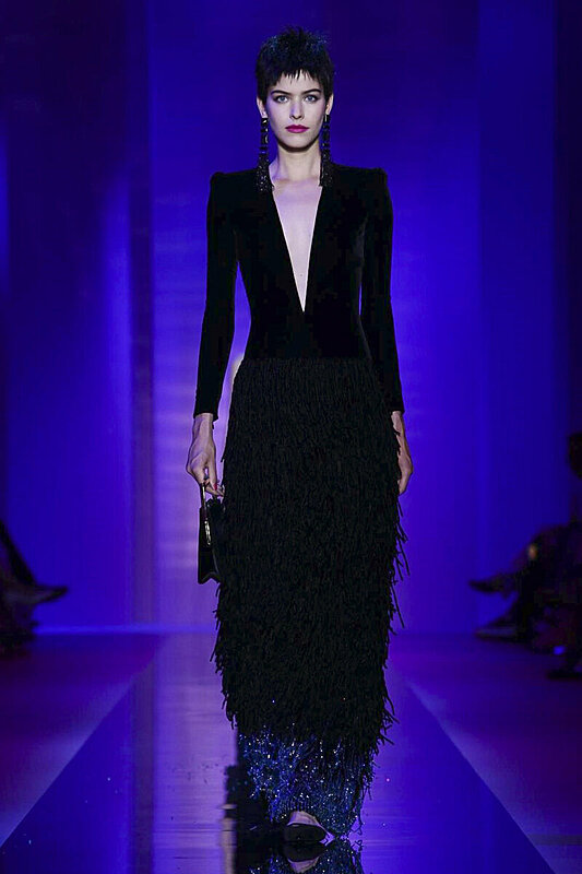 الإثارة والغموض في أزياء جورجيو أرماني هوت كوتور لخريف 2015