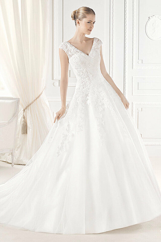 La Sposa 2015 Bridal Collection Is for Dreamy Brides