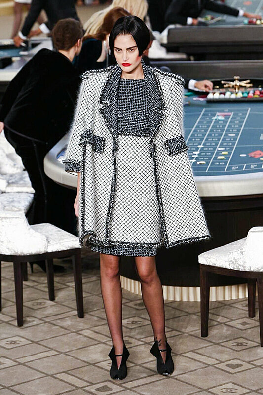 Paris Haute Couture Fall 2015: 10 Facts About the Chanel Show