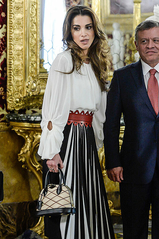 10 Times Queen Rania's Handbags Were a Showstopper